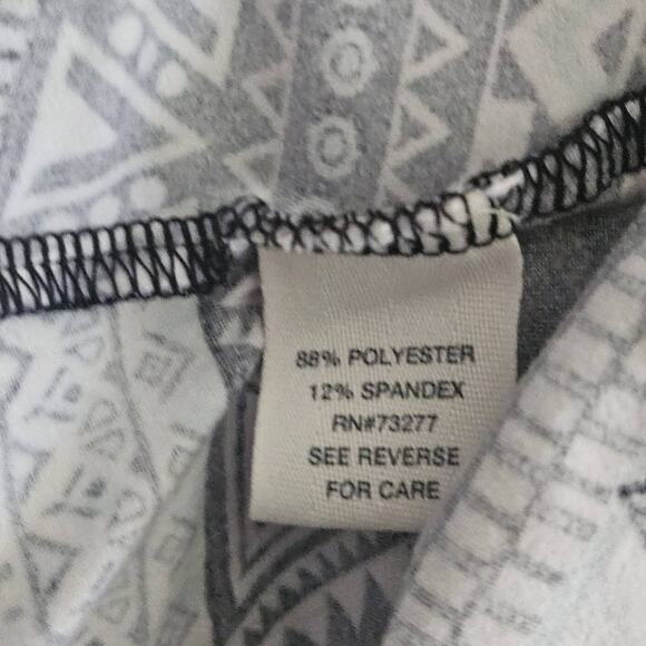 Geometric Print Mini Skater Dress Size Small - Picture 4 of 5